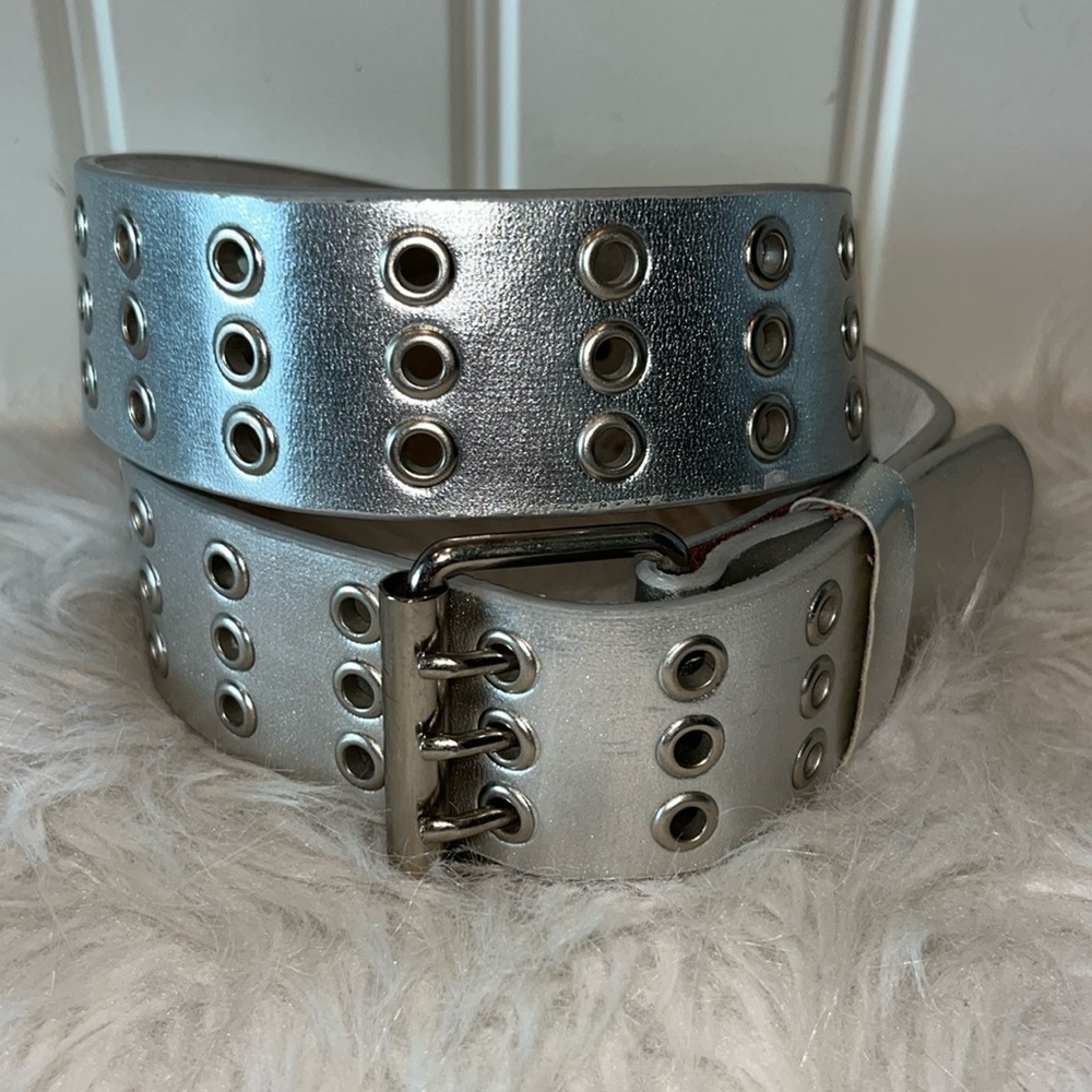 Silver metallic triple rivet statement belt street skater y2k cyber est size M